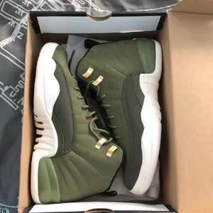 Jordan Retro 11 ( olive canvas ).  Never Used .